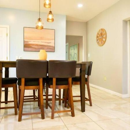 Cozy Apartment 3Rd 10Min Walk Downtown And City View โพรวิเดนซ์ ภายนอก รูปภาพ