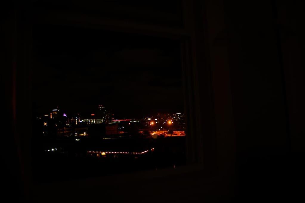 Cozy Apartment 3Rd 10Min Walk Downtown And City View โพรวิเดนซ์ ภายนอก รูปภาพ